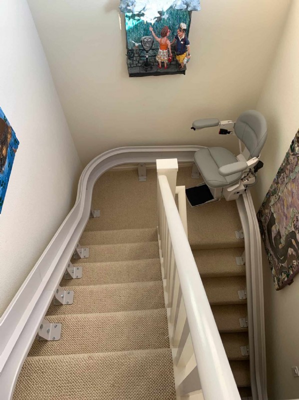 Bruno curved stairlift in San Francisco by Lifeway Mobility