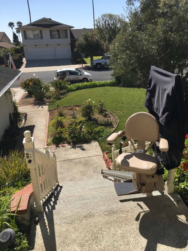 outdoor stairlift with chair cover in Long Beach CA