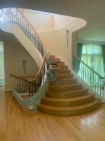 curved stairlift installed by Lifeway Mobility in Los Angeles