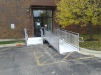 Aluminum wheelchair ramp for office building in Chicago suburb