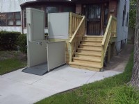 porch lift in Chicago for accessible entrance