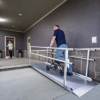 >Solid Surface Portable Ramp With Handrails